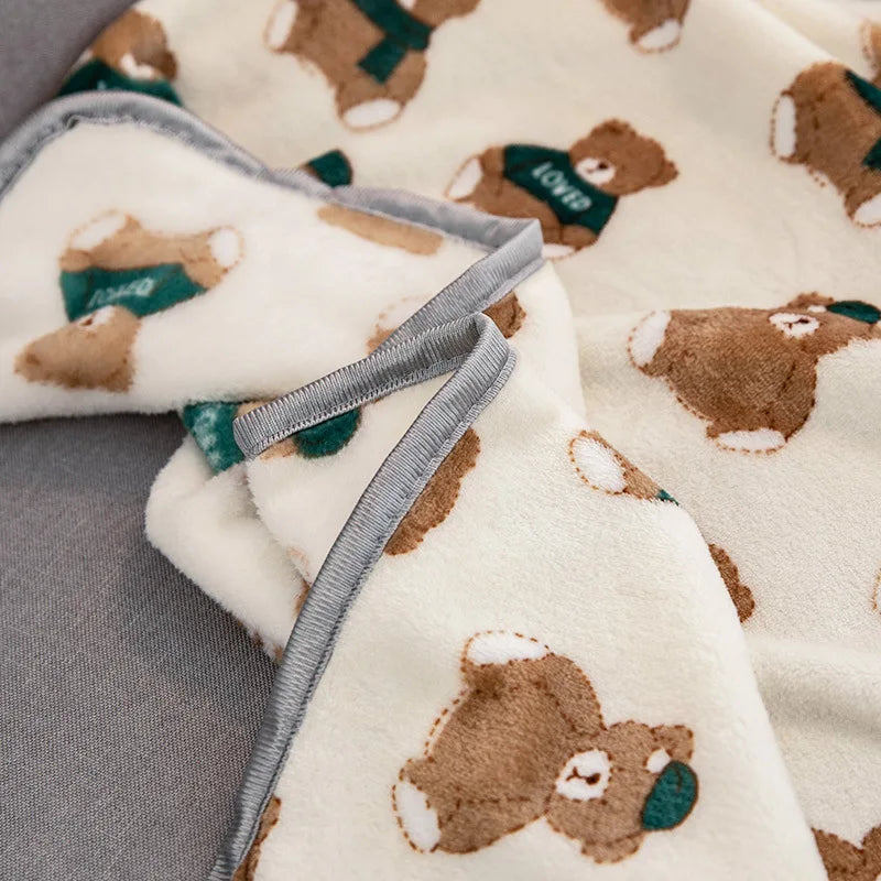 Pet Blanket Soft Flannel Dog Blanket Warm Comfortable Pet Bed Sheet Mat Cartoon Cute Cat Dog Sleeping Blanket Pet Supplies