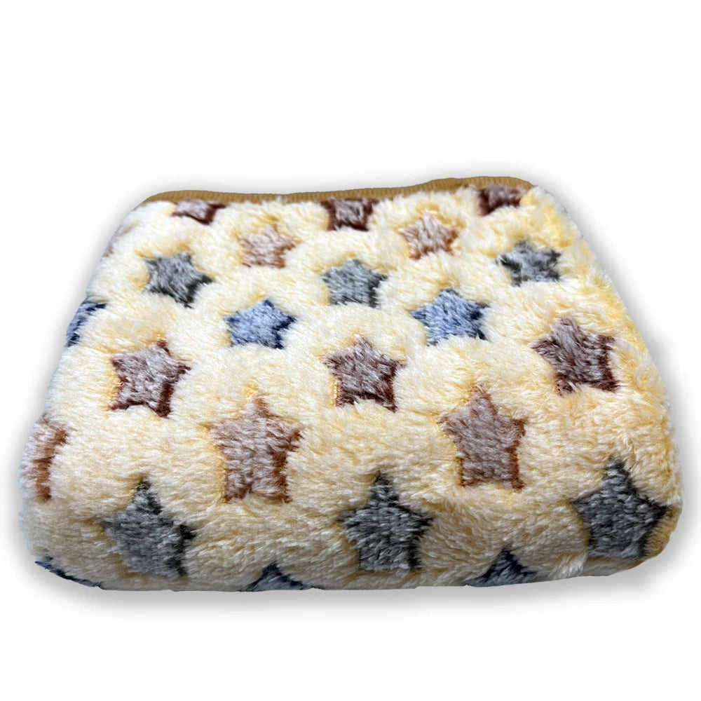Soft Fluffy Pet Blanket Winter Warm Dog Blanket Cute Pet Bed Sheet Warm and Comfortable Cat and Dog Cushion Blanket Pet Supplies