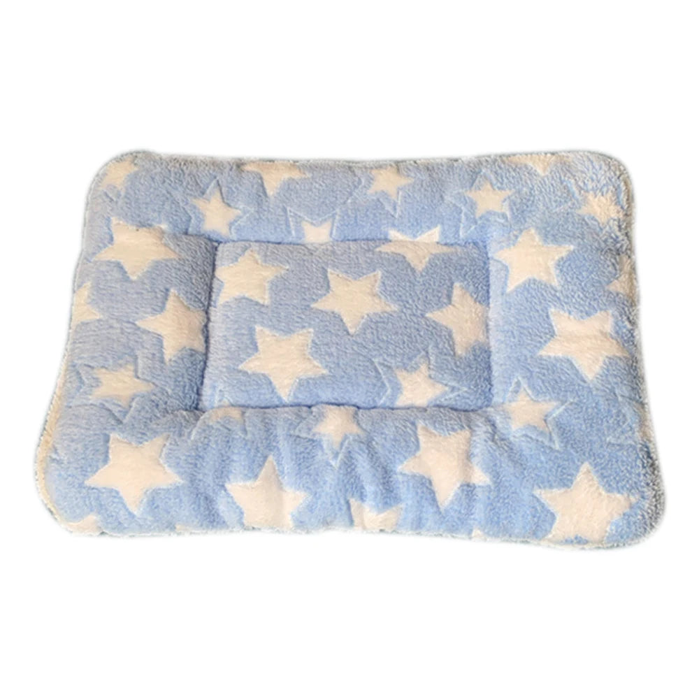 Soft Pet Dog Blanket Thickened Pet Mat for Puppy Chihuahua Sleeping Mat for Cats and Dogs Warm Household Carpet Pet Supplies
