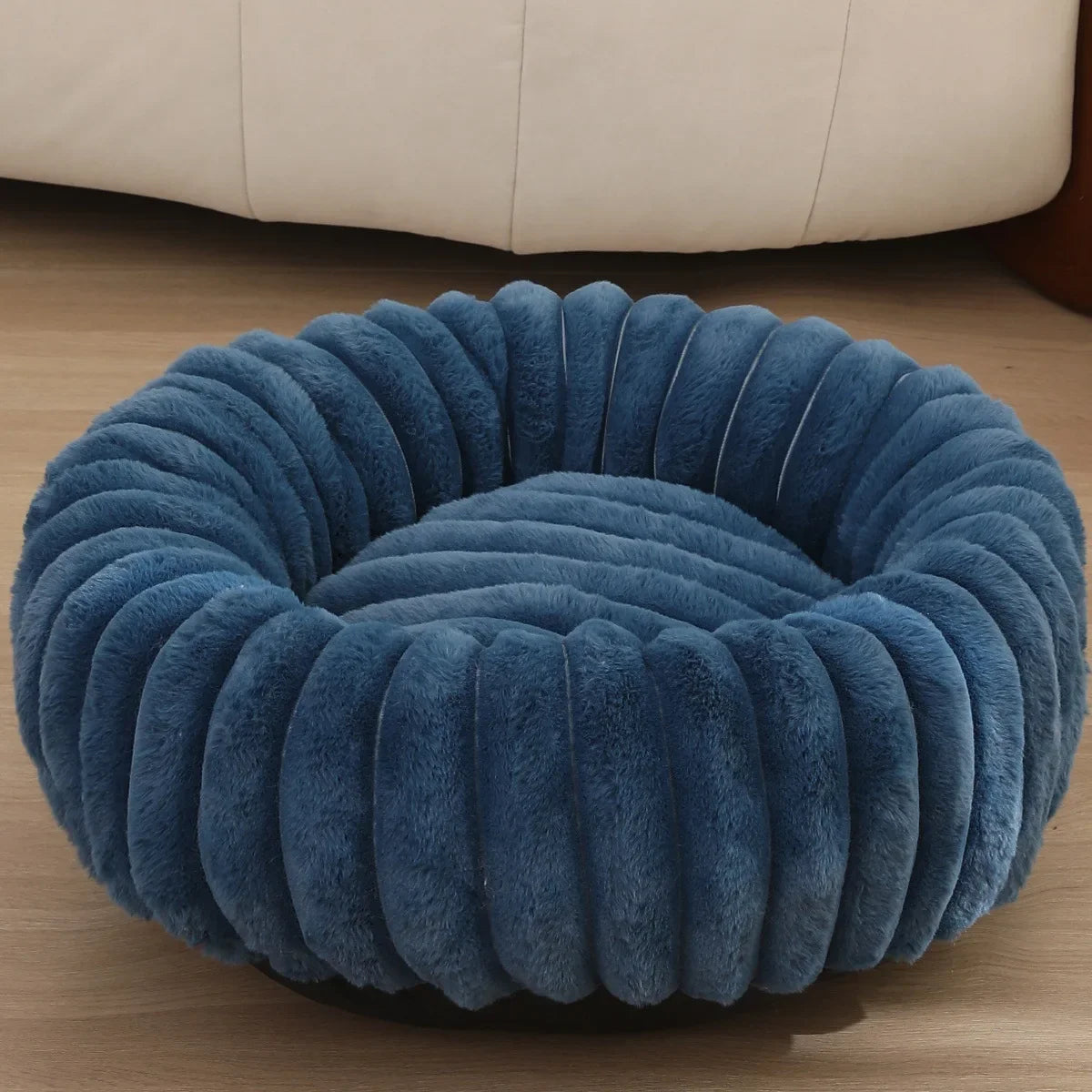 Home Plush Pet Nest Winter Cat Dog Bed Warm Detachable and Washable Round Cat Nest Pet Bed Seasonal Universal Decoration