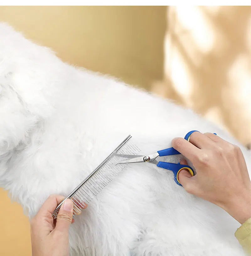 the GROOMING & BEAUTY KIT - 8PCS Complete Grooming Pet Brush Beauty Kit, Cleaning Brush Storage Bag, Dogs Nail Clipper - Flea Comb Cat Hair Removal Brush Kits