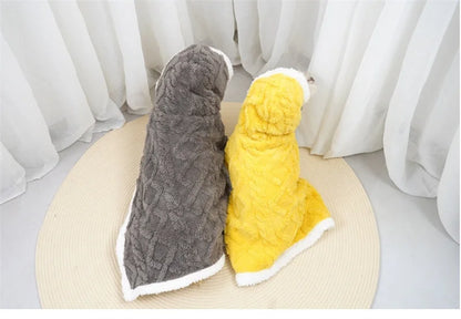 Tafu Velvet Autumn Winter Warm Pet Dog Blanket Soft Thicken Wearable Cat Blanket Flannel Fleece Comfortable Sleeping Blankets