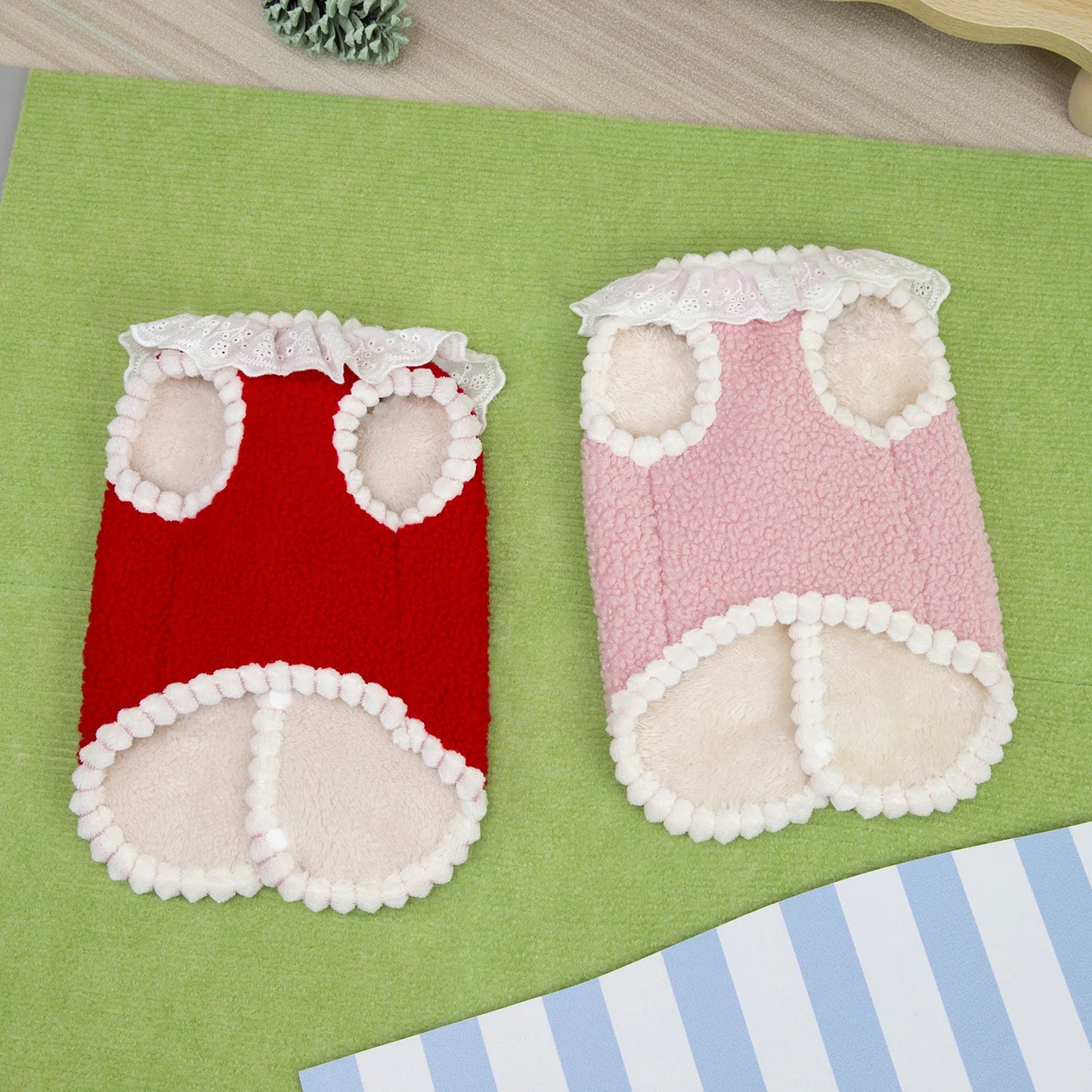 Dog Waistcoat Winter Warm Puppy Clothes for Small and Medium Doggy Pomeranian Chihuahua Vest With Button With D-Ring