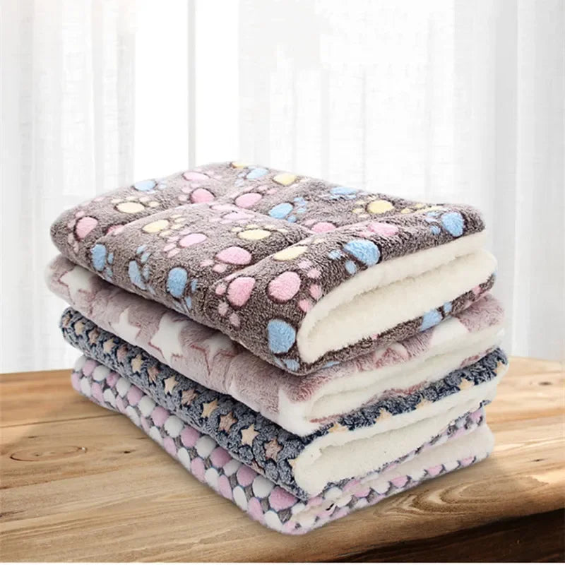 Soft Flannel Thickened Pet Blanket Dog Bed Mat for Puppy Cat Sofa Cushion Dog Beds Pets Keep Warm Sleeping Cover Dog Accessories
