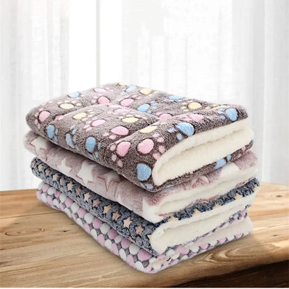 Soft Flannel Thickened Pet Blanket Dog Bed Mat for Puppy Cat Sofa Cushion Dog Beds Pets Keep Warm Sleeping Cover Dog Accessories