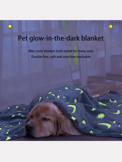 Dog Blanket Luminous,Star Moon Pattern Soft Plush Pet Comfortable Blanket Throw Blanket Glow in The Dark For small medium Pet