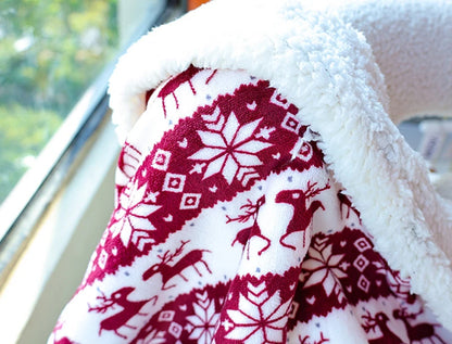 Double Layers Pet Dog Blanket Cute Deer Pattern Pet Blanket for Cats Dogs Soft Comfortable Dog Sleeping Cover Dog Accessories