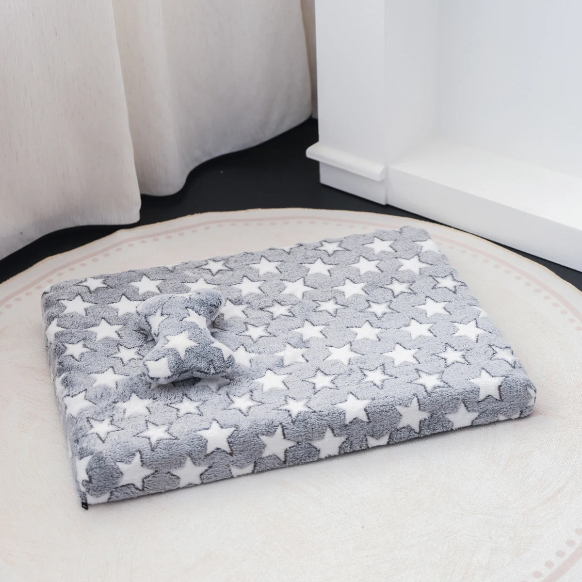 Removable And Washable Winter Warm And Fashionable Pet Kennel, New Special Sleeping Pad For Dogs And Cats, With Pet Pillow