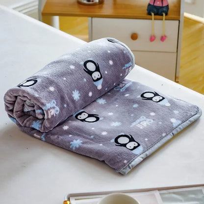 Pet Blanket Soft Flannel Dog Blanket Warm Comfortable Pet Bed Sheet Mat Cartoon Cute Cat Dog Sleeping Blanket Pet Supplies