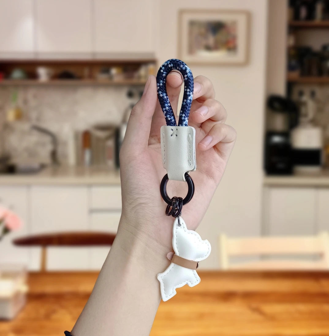 Handmade leather lanyard keychain creative method fighting dog puppies custom text logo bag pendant high-end car keyring gift