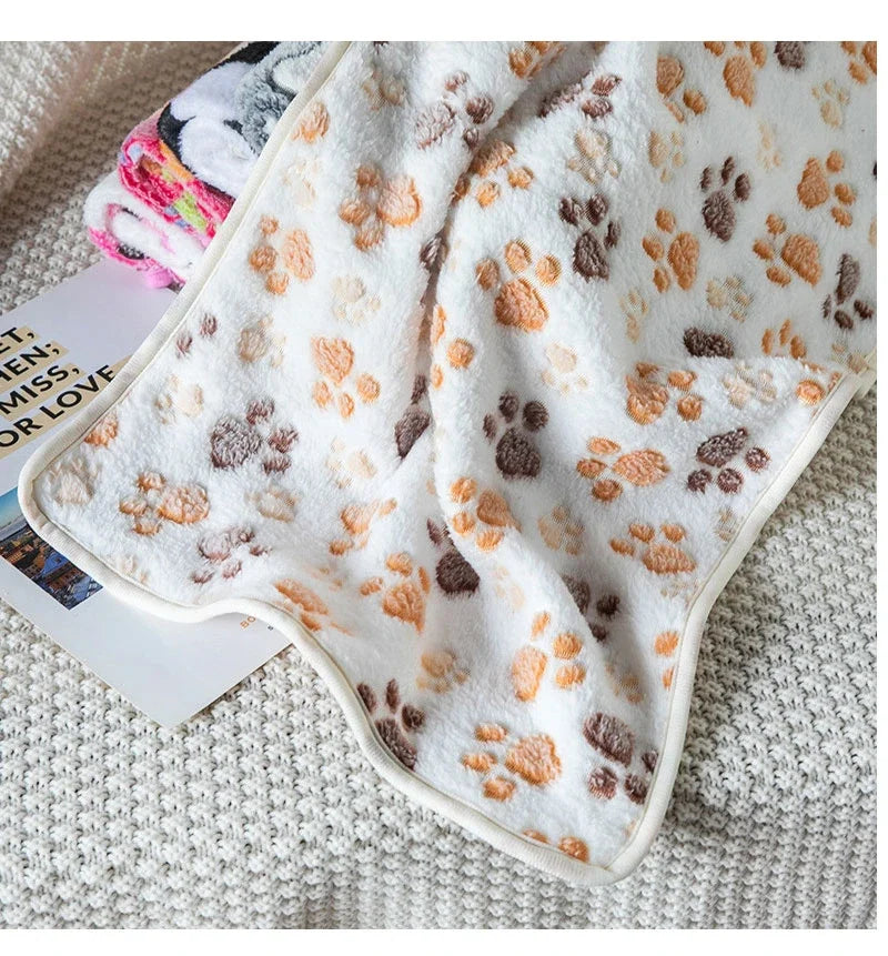 Warm Soft Pet Dog Blanket Mat Plush Thin Pet Sleeping Blanket for Dogs Cats Warm Breathable Cat Cover Blanket Pet Supplies