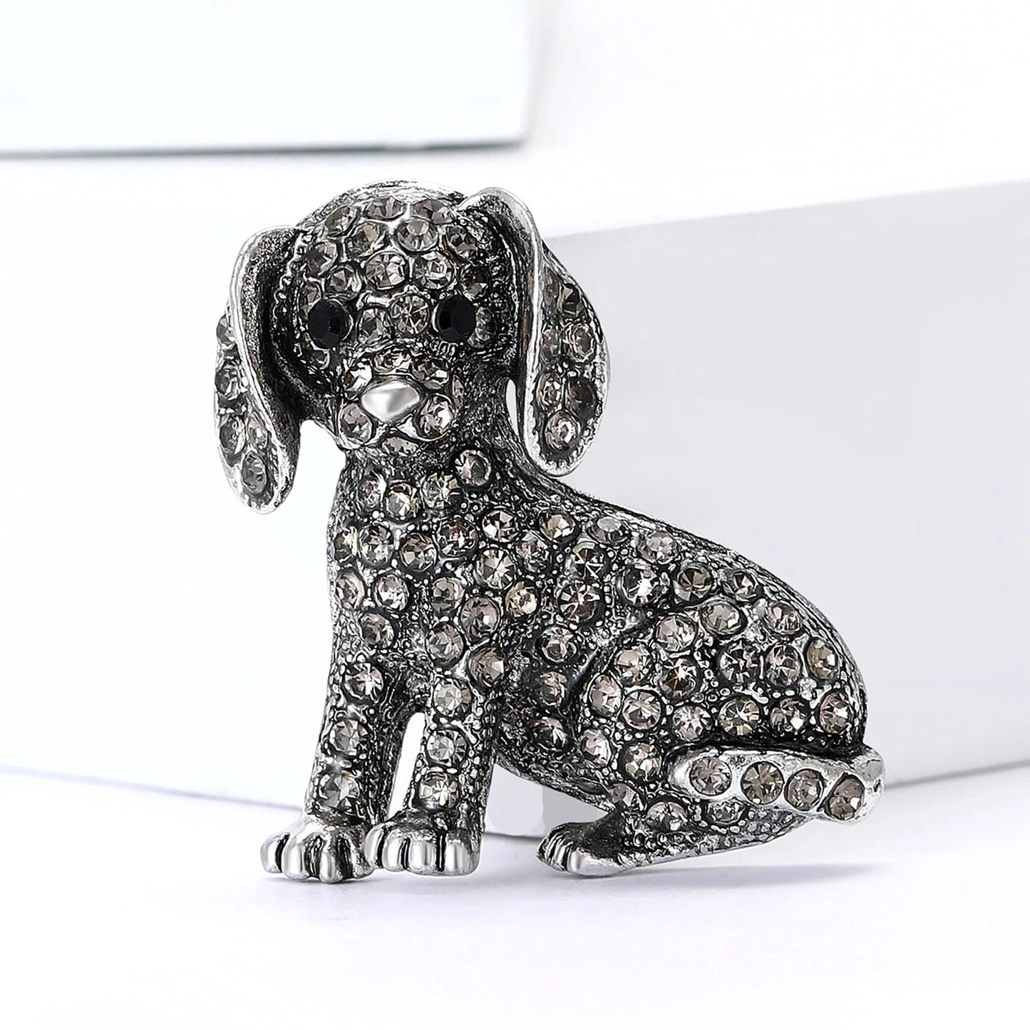 Enamel Puppy Brooches for Women Unisex Rhinestone Animal Pin Dog Lapel Pins Office Party Friend Luxury Gifts Jewelry Accessories