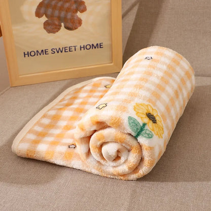 Winter Warm Pet Blanket Soft Fluffy Dog Blanket Comfortable Breathable Cat Sleeping Blanket Good Sleeping Sheet Pad Pet Supplies