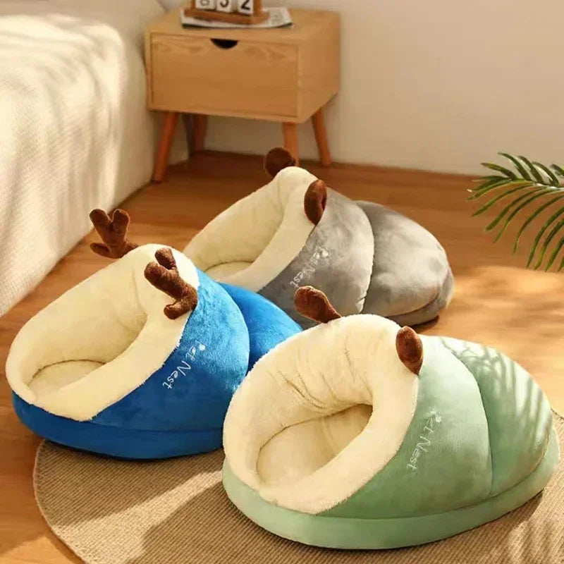 Winter Warm Small Dog Kennel Bed Breathable Dog House Cute Slippers Shaped Dog Bed Cat Sleep Bag Foldable Washable Pet House