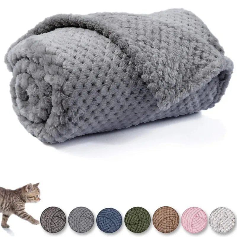 Soft Pet Blanket Plush Dog Sleeping Blanket Solid Color Washable Sofa Pad Portable Warm Cat Bed Blanket Home Carpet Pet Supplies