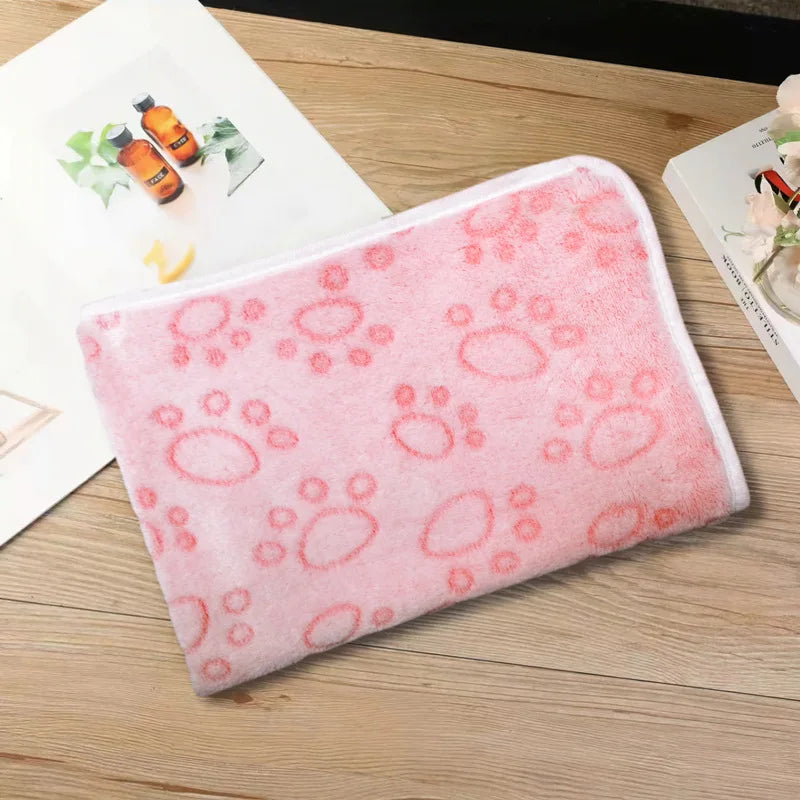 Soft Fluffy High Quality Pet Blanket Cute Cartoon Pattern Pet Mat Warm and Comfortable Blanket for Cat Dogs