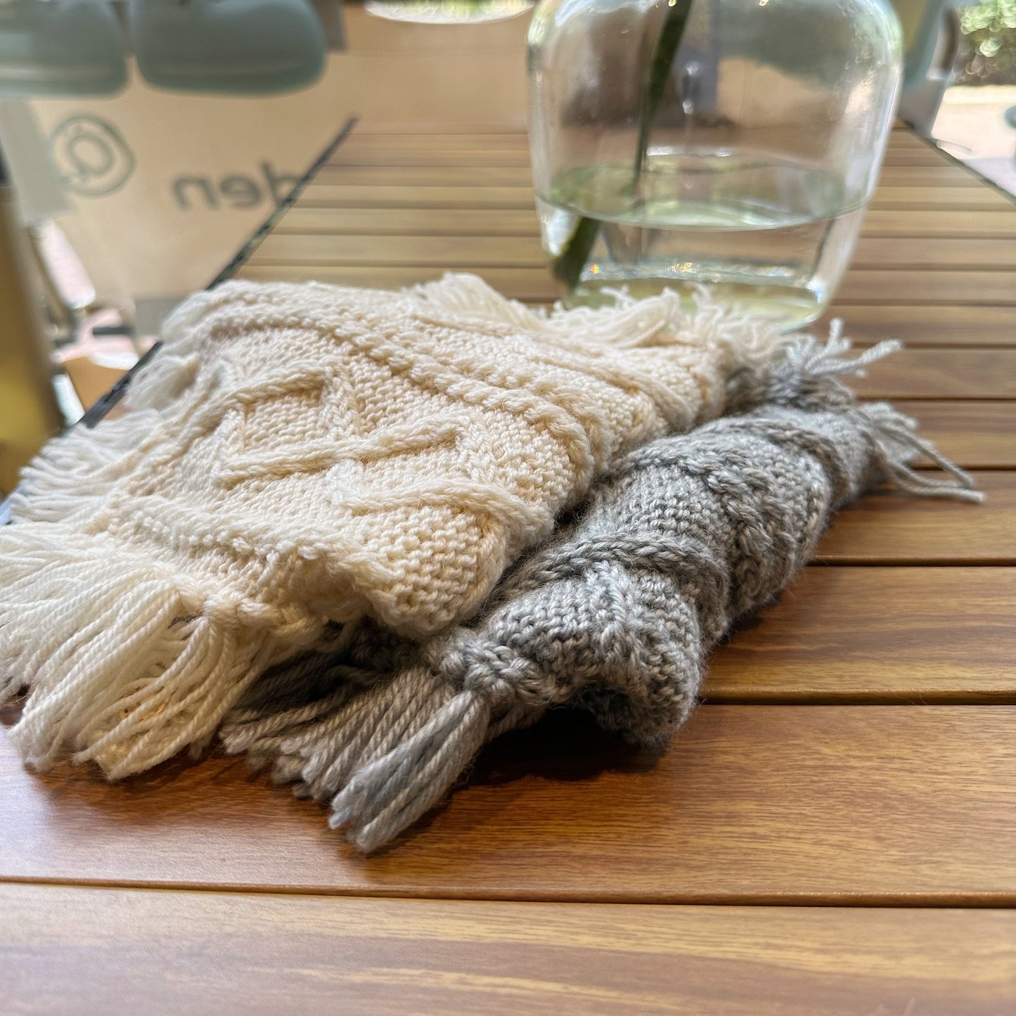 Pet Autumn and Winter Warm Cloak Sweater Handmade Hooked Sweater Yorkshire Malzis Dog Cloak Pet Sweater Pet Clothes Dog Coat