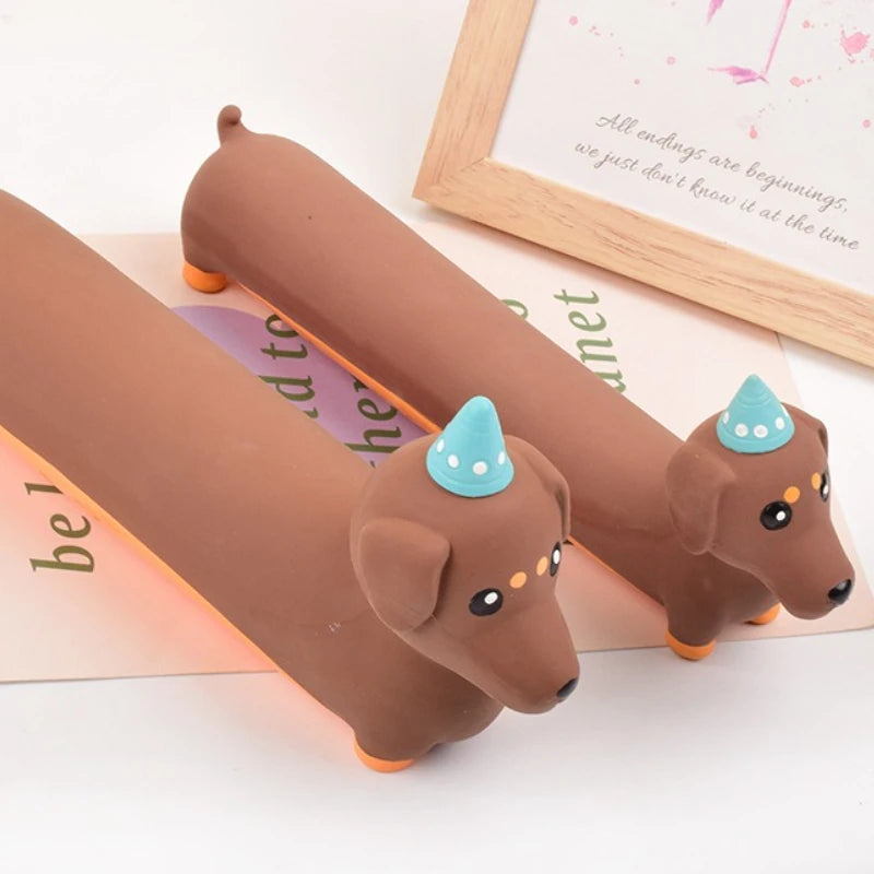 Dog Chew Toy Silicone Simulated Dachshund Modeling Squeaky Interactive Puppy Toy Bite Resistant Dog Accessories