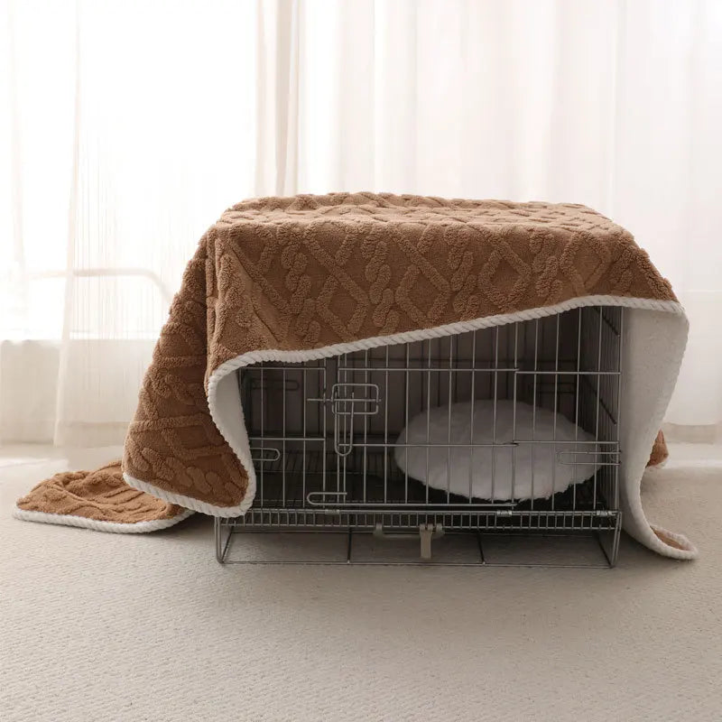 Solid Color Pet Blanket Cozy Pet Plush Blanket Thick Waterproof Bed Throw for Winter Machine Washable Sleeping Quilt for Dogs