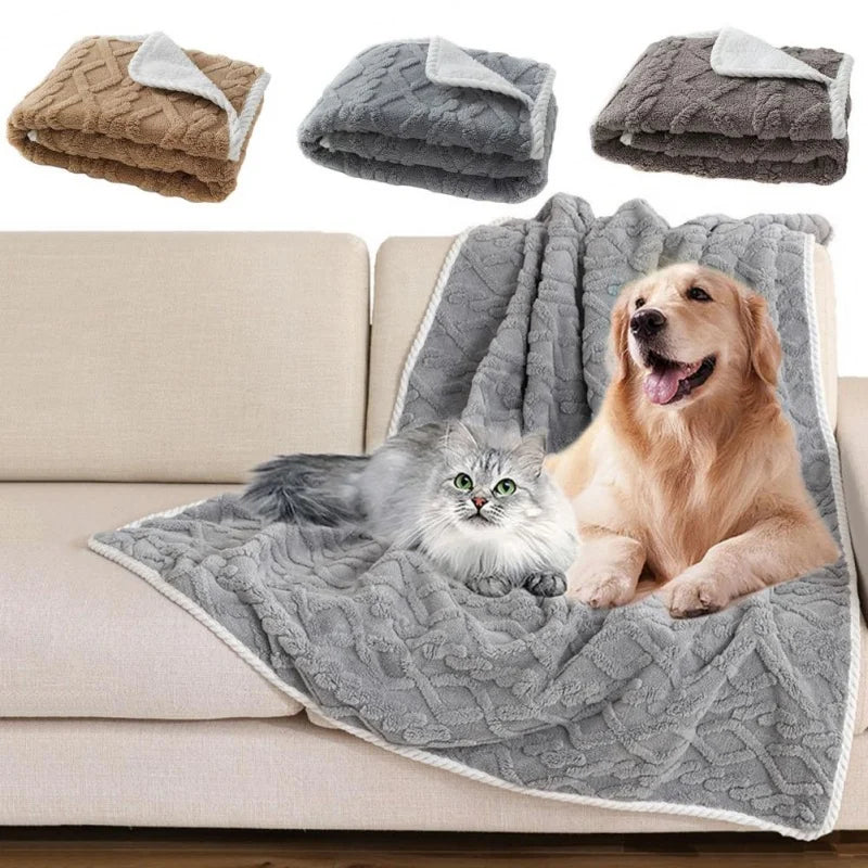 Solid Color Pet Blanket Cozy Pet Plush Blanket Thick Waterproof Bed Throw for Winter Machine Washable Sleeping Quilt for Dogs